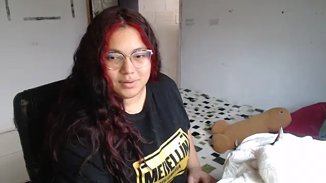 girl milk2 online show from 02-12-25, 10:15