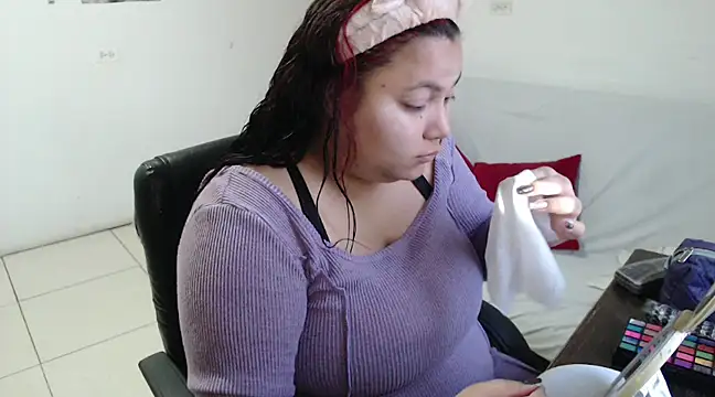 girl milk2 online show from 03-08-25, 11:16