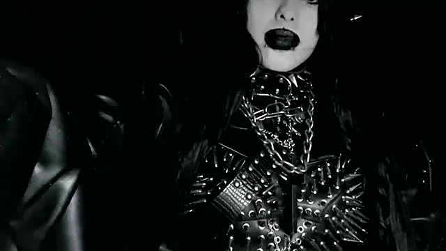 Snapshot of XXIOUX chatting on 07-03-26, 07:15 XXIOUX online show from 07-03-26, 07:15