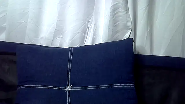 Snapshot of Enkarxx chatting on 05-06-26, 02:33 Enkarxx online show from 05-06-26, 02:33
