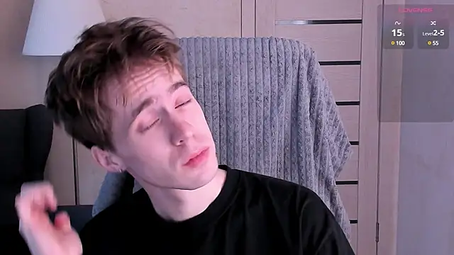 Snapshot of _tokyo_ghoul chatting on 01-18-25, 08:31  tokyo ghoul online show from 01-18-25, 08:31