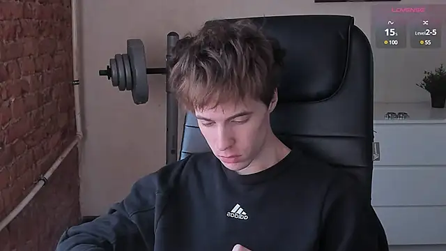 Snapshot of _tokyo_ghoul chatting on 02-14-25, 01:18  tokyo ghoul online show from 02-14-25, 01:18