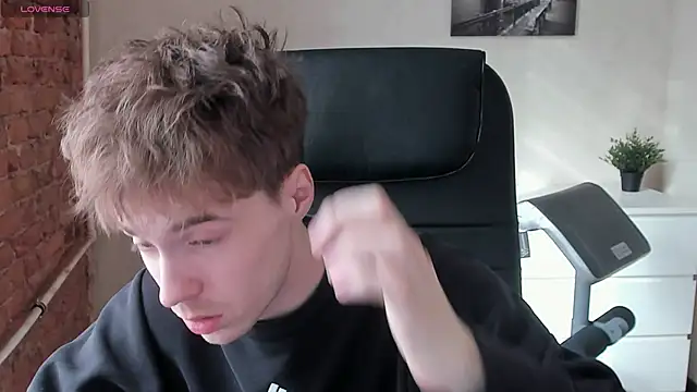 Snapshot of _tokyo_ghoul chatting on 03-07-25, 10:24  tokyo ghoul online show from 03-07-25, 10:24