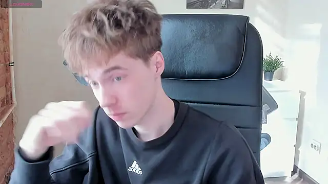 Snapshot of _tokyo_ghoul chatting on 03-09-25, 10:08  tokyo ghoul online show from 03-09-25, 10:08