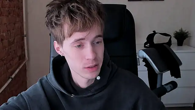 Snapshot of _tokyo_ghoul chatting on 03-14-25, 01:13  tokyo ghoul online show from 03-14-25, 01:13