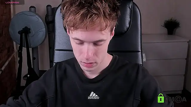 Snapshot of _tokyo_ghoul chatting on 09-20-25, 10:27  tokyo ghoul online show from 09-20-25, 10:27