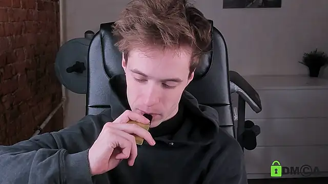  tokyo ghoul online show from 12-21-25, 10:22