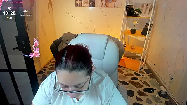 NiickyJones online show from 11-02-25, 01:24