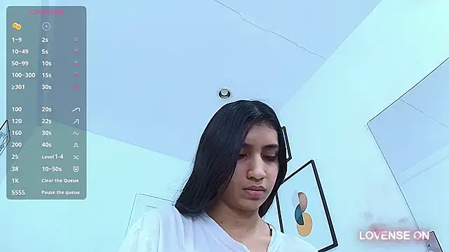 Snapshot of littlee_emilyy_ chatting on 12-22-24, 06:48 littlee emilyy  online show from 12-22-24, 06:48