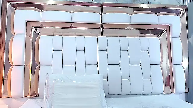 Snapshot of littlee_emilyy_ chatting on 02-27-25, 09:11 littlee emilyy  online show from 02-27-25, 09:11