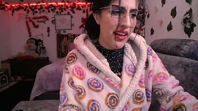 Snapshot of azahar__ziiz chatting on 12-19-24, 03:29 azahar ziiz online show from 12-19-24, 03:29