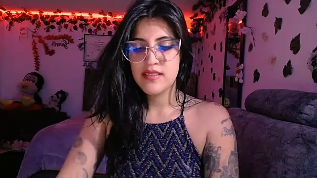 Snapshot of azahar__ziiz chatting on 01-16-25, 05:00 azahar ziiz online show from 01-16-25, 05:00