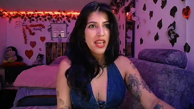 Snapshot of azahar__ziiz chatting on 02-24-25, 08:03 azahar ziiz online show from 02-24-25, 08:03