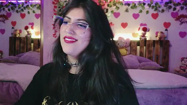 Snapshot of azahar__ziiz chatting on 07-15-26, 11:54 azahar ziiz online show from 07-15-26, 11:54
