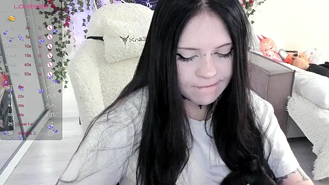 SelenaCute online show from 09-26-25, 06:39