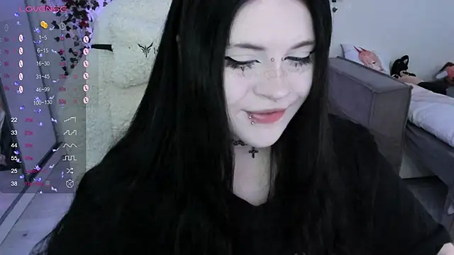 SelenaCute online show from 10-17-25, 05:32