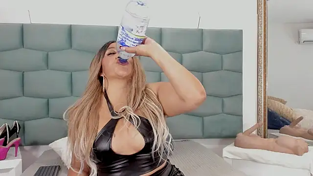 MiaMancini online show from 09-25-25, 10:02