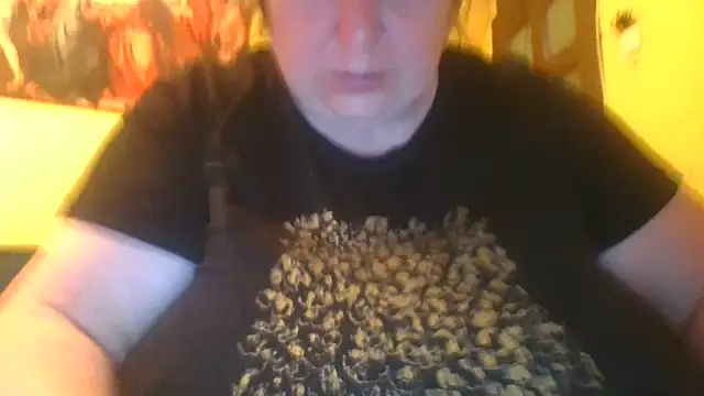 Nataliesbestjuggs online show from 11-12-25, 07:24