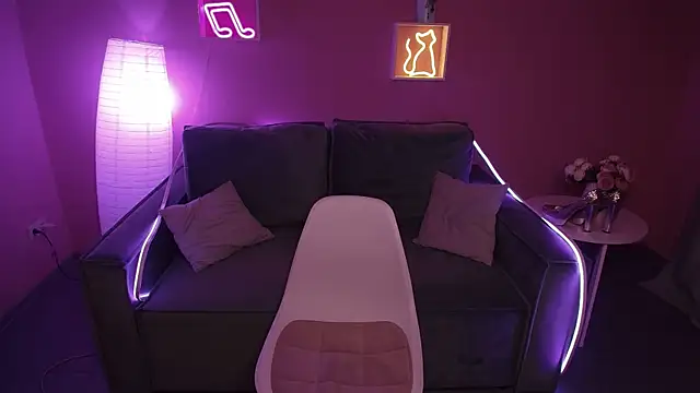 Snapshot of RikaRaily chatting on 01-27-25, 05:58 RikaRaily online show from 01-27-25, 05:58