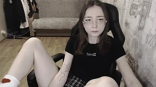 Snapshot of AmeliaKamishiro chatting on 01-16-25, 03:02 AmeliaKamishiro online show from 01-16-25, 03:02