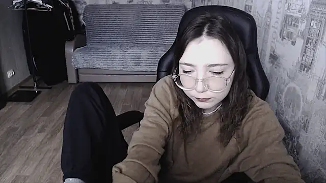 Snapshot of AmeliaKamishiro chatting on 01-19-25, 08:07 AmeliaKamishiro online show from 01-19-25, 08:07