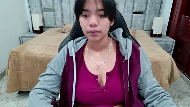 laureentt  online show from 04-20-26, 03:09