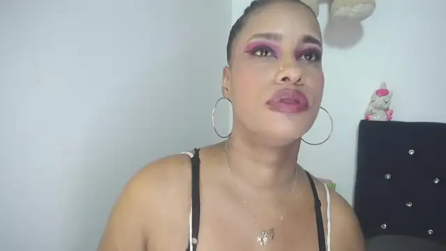 Snapshot of pamela_guzmaan chatting on 09-20-25, 07:48 pamela guzmaan online show from 09-20-25, 07:48