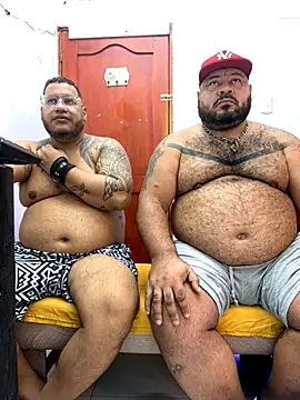 Latino bigcock online show from 09-27-25, 01:43