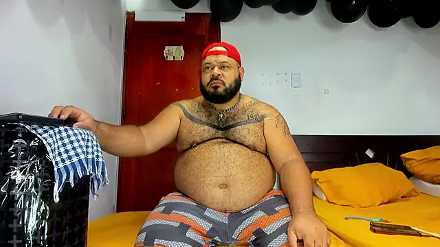 Latino bigcock online show from 10-20-25, 11:16