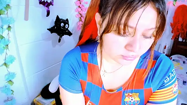 SofiaOlivares online show from 10-10-25, 05:45