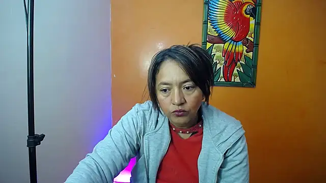 daleska ayala 1 online show from 12-25-24, 02:13