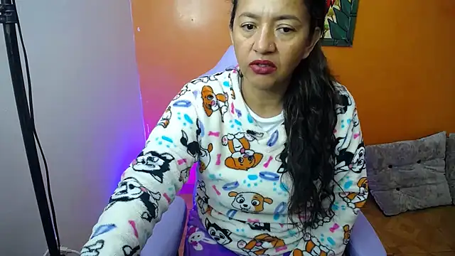 daleska ayala 1 online show from 01-04-25, 05:16