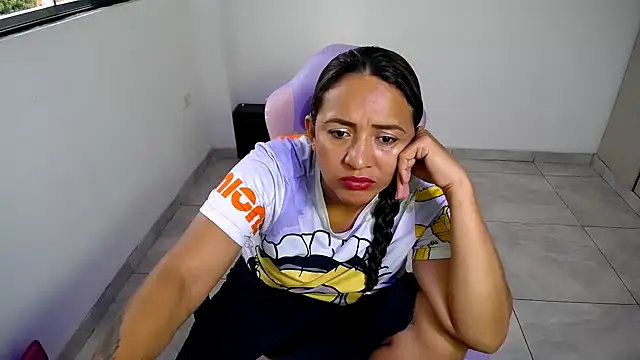 daleska ayala 1 online show from 12-13-25, 09:53