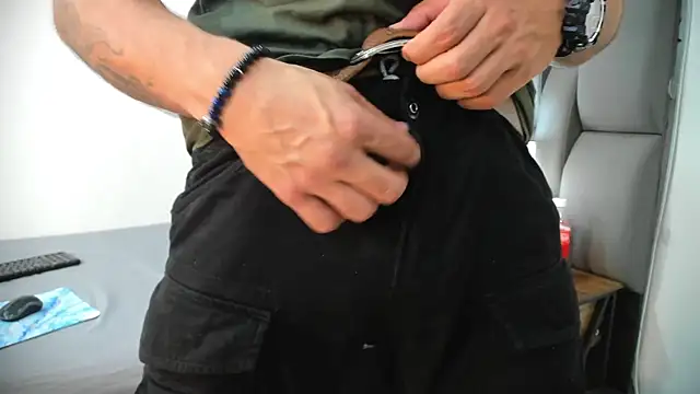 Thiagogomez online show from 03-25-26, 07:09