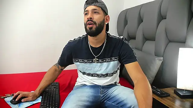 Thiagogomez online show from 03-30-26, 07:04