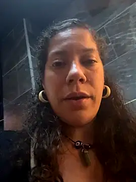 Snapshot of Bigbuttbrooklynn chatting on 10-04-25, 04:32 Bigbuttbrooklynn online show from 10-04-25, 04:32