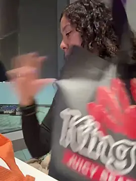 Snapshot of Bigbuttbrooklynn chatting on 11-01-25, 04:14 Bigbuttbrooklynn online show from 11-01-25, 04:14