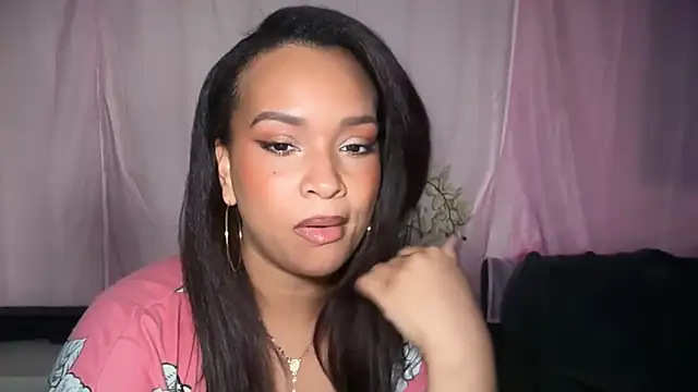 Snapshot of SashaEstrella chatting on 06-14-26, 11:34 SashaEstrella online show from 06-14-26, 11:34
