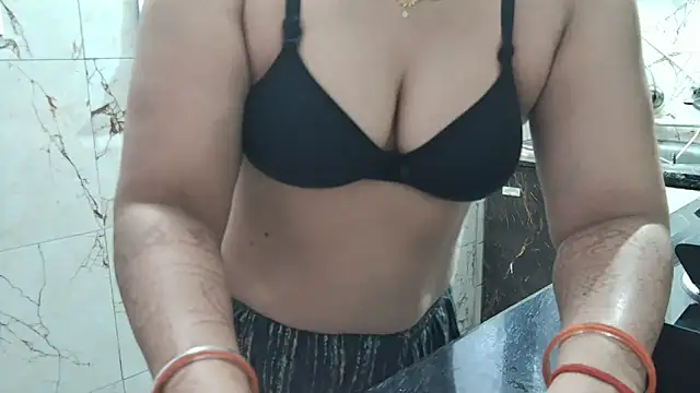 Snapshot of bhabhisexxy_880 chatting on 02-21-26, 03:18 bhabhisexxy 880 online show from 02-21-26, 03:18