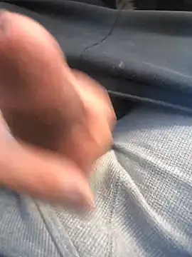 Snapshot of Lun4chuut chatting on 03-09-25, 02:32 Lun4chuut online show from 03-09-25, 02:32