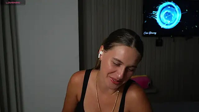 Snapshot of HarleyDeess chatting on 06-24-26, 07:46 HarleyDeess online show from 06-24-26, 07:46
