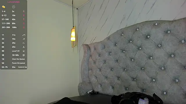 Snapshot of Alice_Laurentt chatting on 05-29-26, 04:10 Alice Laurentt online show from 05-29-26, 04:10