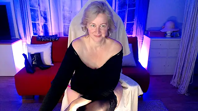 MarleneBloem online show from 10-03-25, 05:26