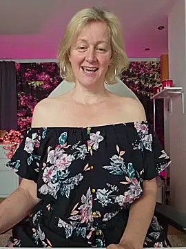 MarleneBloem online show from 05-25-26, 07:36