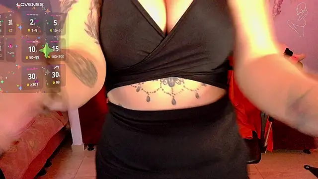 Snapshot of ValentinaMiller_ chatting on 03-21-25, 07:46 ValentinaMiller  online show from 03-21-25, 07:46