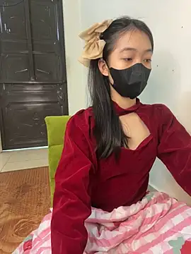 DA-EUN online show from 12-14-24, 02:45