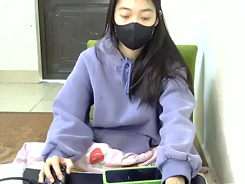 DA-EUN online show from 12-28-24, 03:15