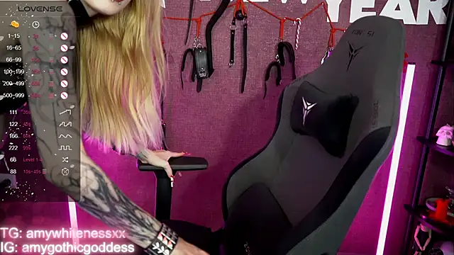 amywhitenessxx online show from 01-15-26, 02:21