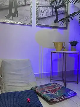 Mau White online show from 03-18-26, 02:37