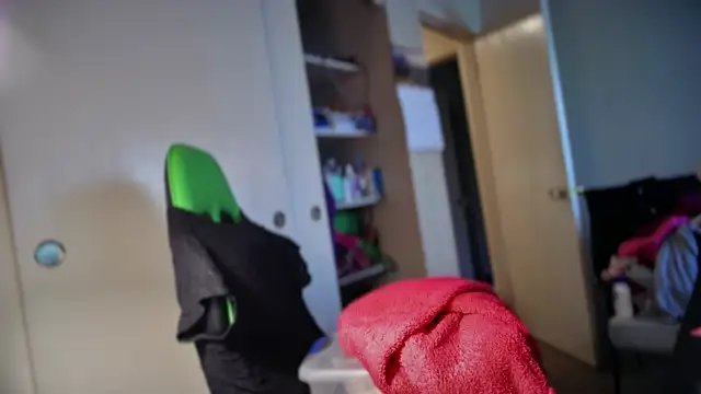 Yagurl  west online show from 01-10-26, 10:58